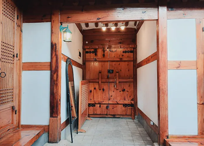 Haemil Hanok 해밀한옥 Guest house Seoul